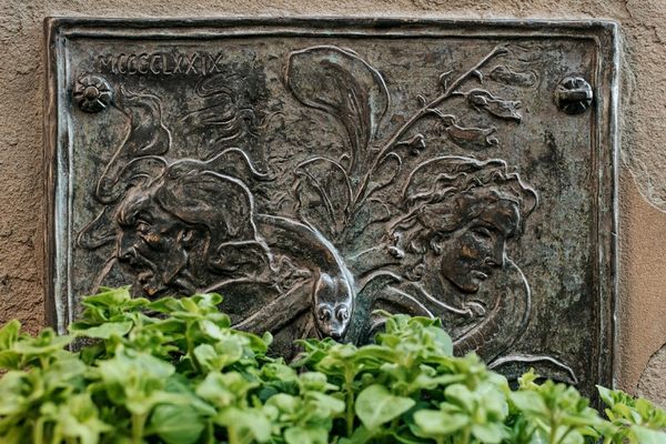 The fountain.