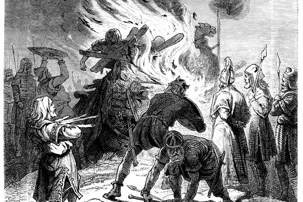 An illustration of the ritual cremation of a 9th-century Viking leader.