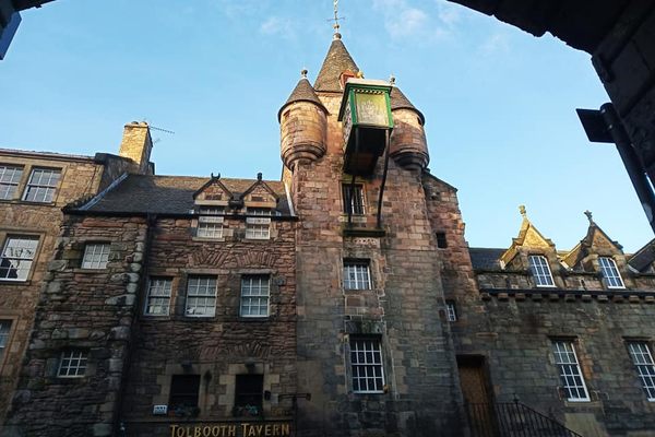 Tolbooth Tavern