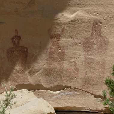 Archaic rock art, Sego Canyon, with possible bullet holes