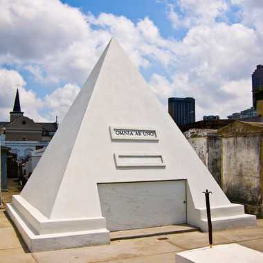 Nicolas Cage&#8217;s Pyramid Tomb