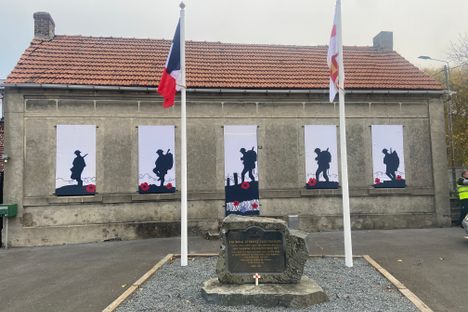 A memorial to those who served with the RGLI in WWI. 