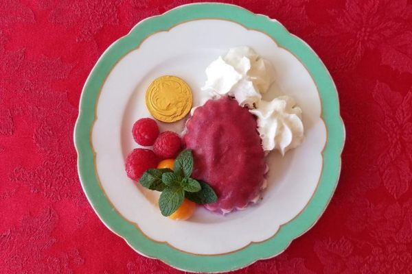 Nobel ice cream is actually quite easy to make.